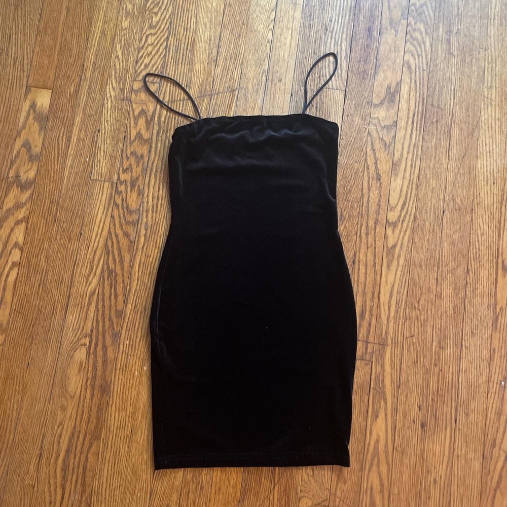 Velvet black mini dress!
